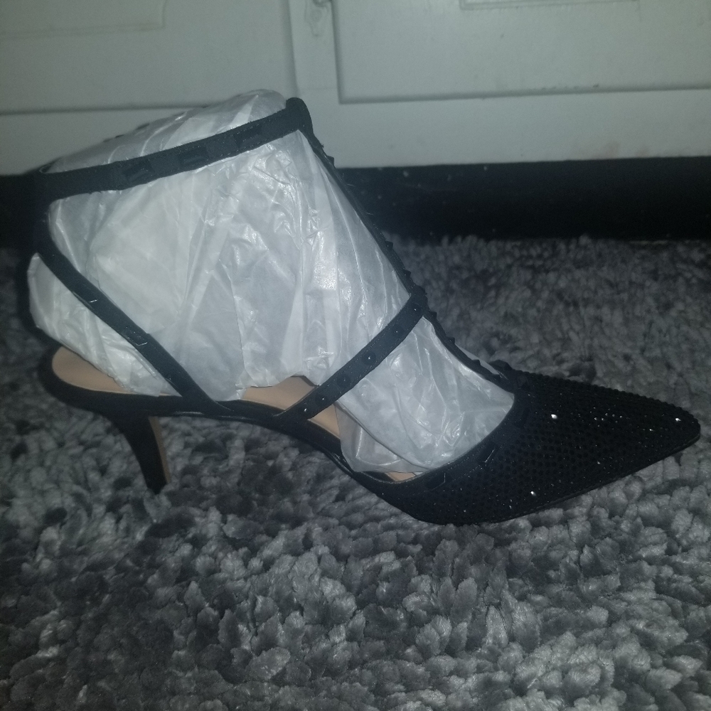 Black dazzle heel by INC size 8.5